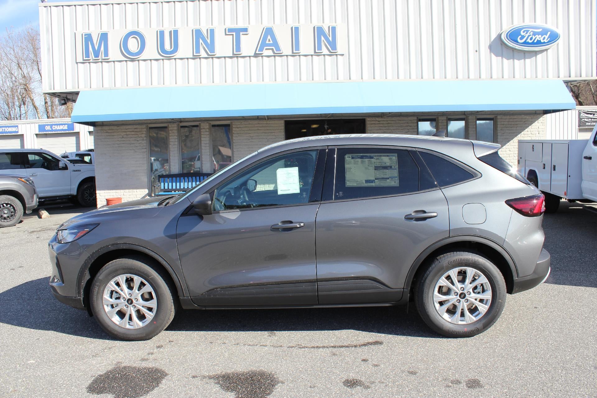 2026 Ford Escape Active in Carbonized Gray Metallic — front three-quarter view