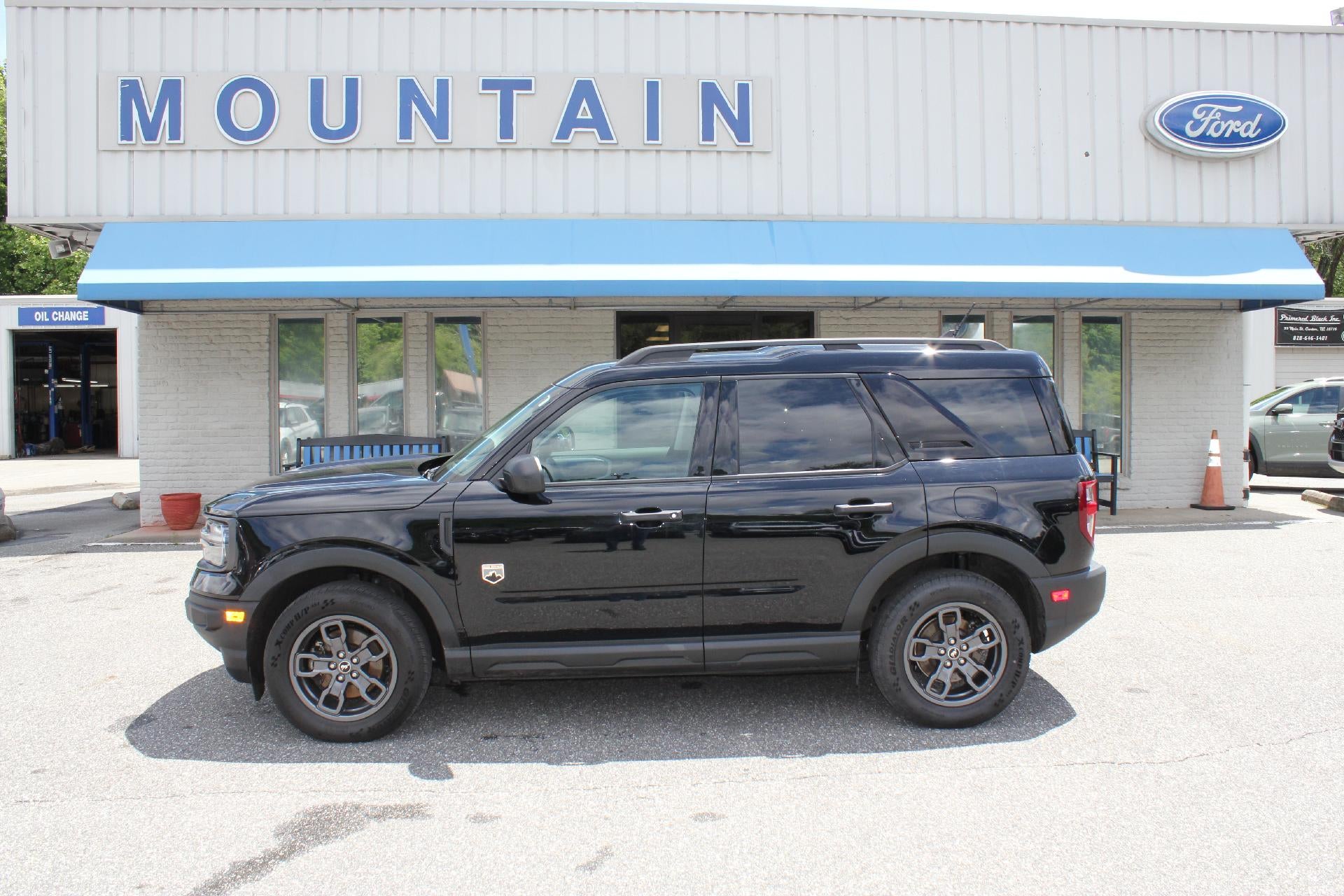 2021 Ford Bronco Sport Big Bend in Black — front three-quarter view